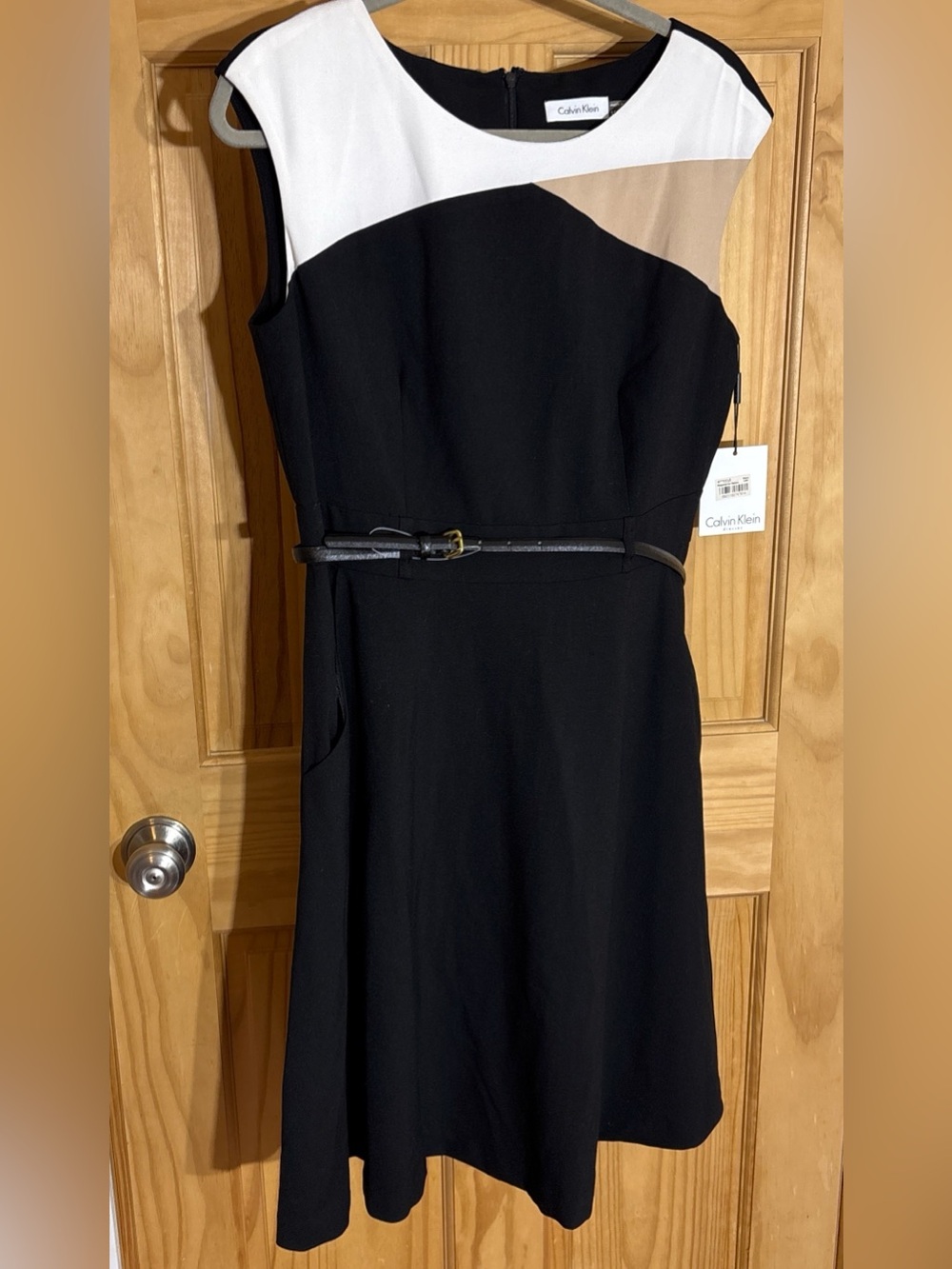 NWT Calvin Klein Black, White & Tan Colorblock Midi Sheath Dress with Belt